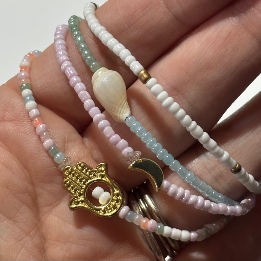 🆕 Set of 4 Boho Pastel Stretch Bracelets - Hamsa, Sea Shell, Crescent Moon Beads